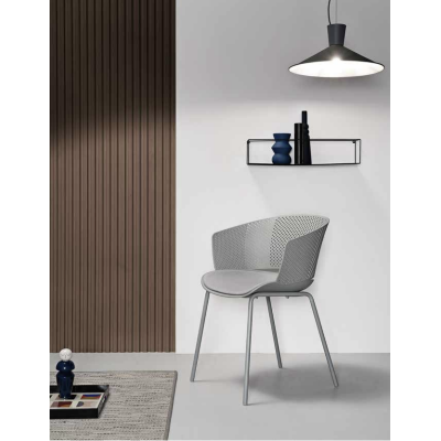 Stuhl aus hellgrauem Polypropylen und Polsterung aus Polyurethan CUTOLO 2 Stühle