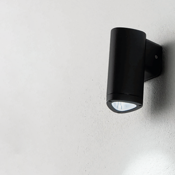 Applique RAV per esterni in alluminio verniciato NERO Piccolo