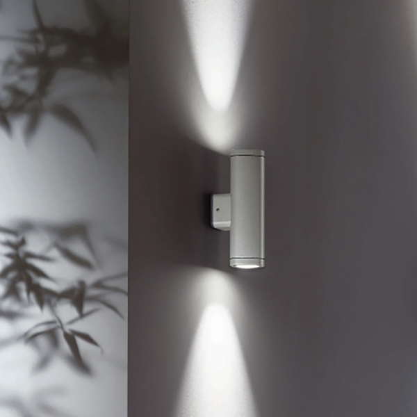RAV outdoor wall light in Silver Large painted aluminium