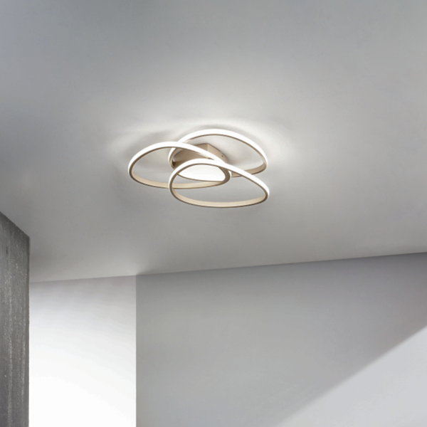 Lámpara de techo LED regulable ROSE de metal pintado en oro D64 cm