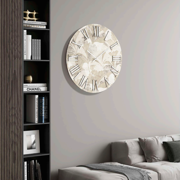 Orologio rotondo D60 cm in legno rivestito con parato e dettagli Argento JOSE