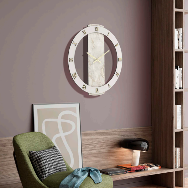 Runde Uhr NOAH, D60 cm, aus Holz mit goldener Tapete