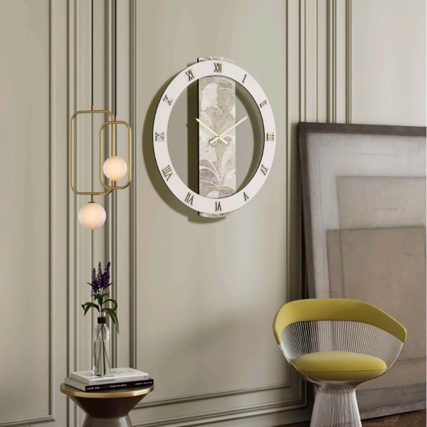 Orologio LARRY rotondo D60 cm in legno rivestito con parato e dettagli Oro