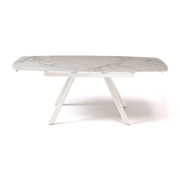 Table moderne TERENCE extensible jusqu'à 210 cm avec piètement en métal et plateau effet marbre blanc
