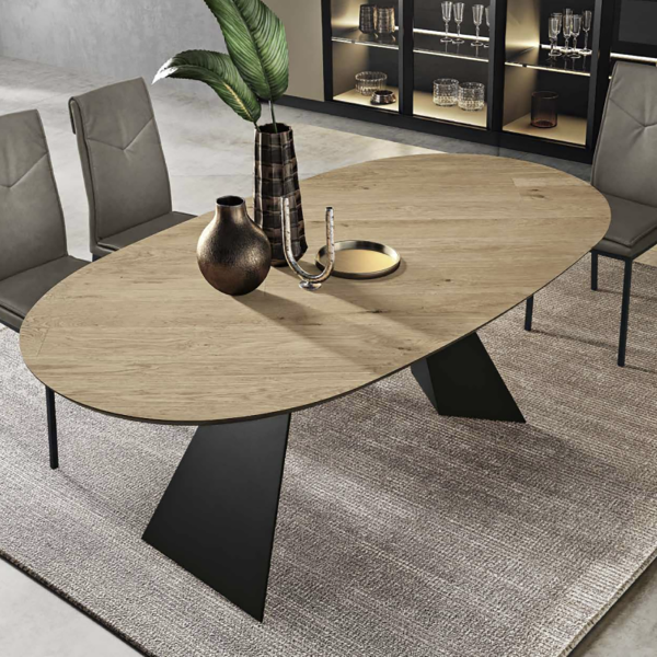 Mesa fija TOKYO de 210 cm con base de metal negro y tapa de roble crudo