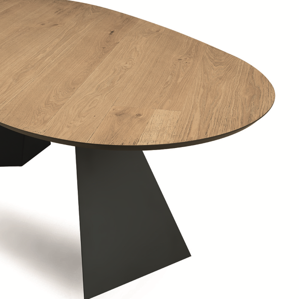 Mesa fija TOKYO de 210 cm con base de metal negro y tapa de roble crudo