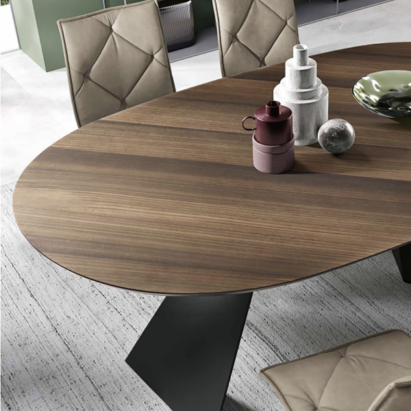 Fester Tisch TOKYO 210 cm mit schwarzem Metallgestell und Eukalyptusplatte