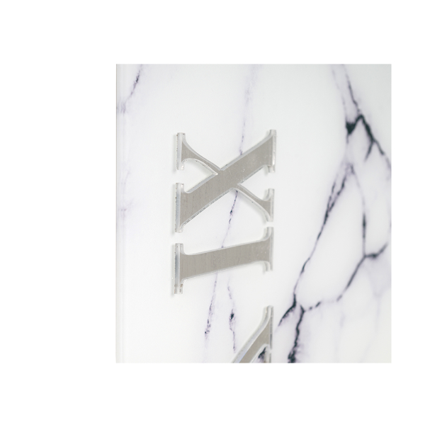 Horloge carrée 65x65 cm en verre trempé effet marbre noir et blanc - OMIZ