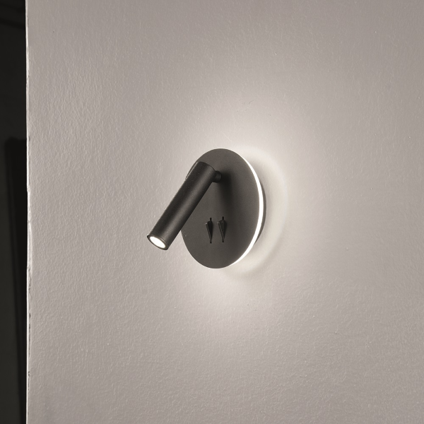 Runde SELLA-Wandleuchte aus schwarzem Metall, hinterleuchtet mit verstellbarem LED-Spot 13 cm