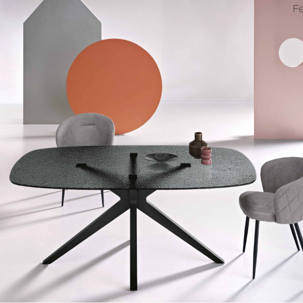 Table rectangulaire 180x100 cm avec plateau en verre fumé martelé FEVER