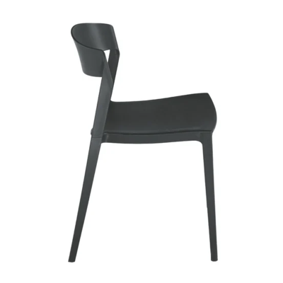 Schwarzer stapelbarer Stuhl aus Polypropylen für drinnen und draußen – GEMMA 2 Stühle