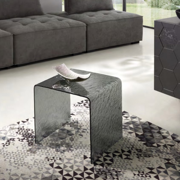 Table basse en verre trempé effet martelé fumé - PLINIO