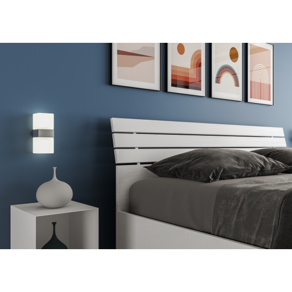 Cama Ankel con cabecero inclinado de láminas de fresno blanco