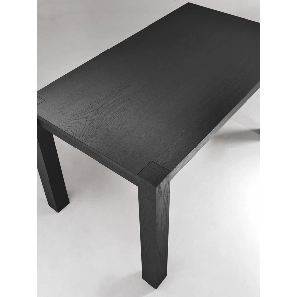 Mesa de comedor BLADE extensible hasta 190 cm en madera Negra