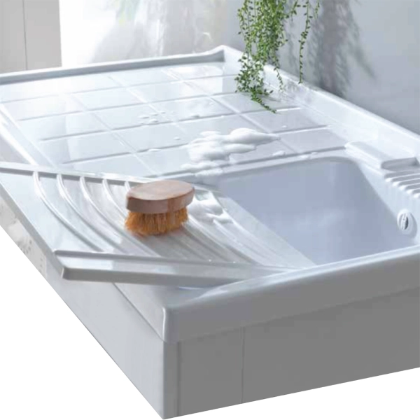 Salle d'eau avec volet en PVC Blanc 109x60 avec cuve lave-linge en résine à droite