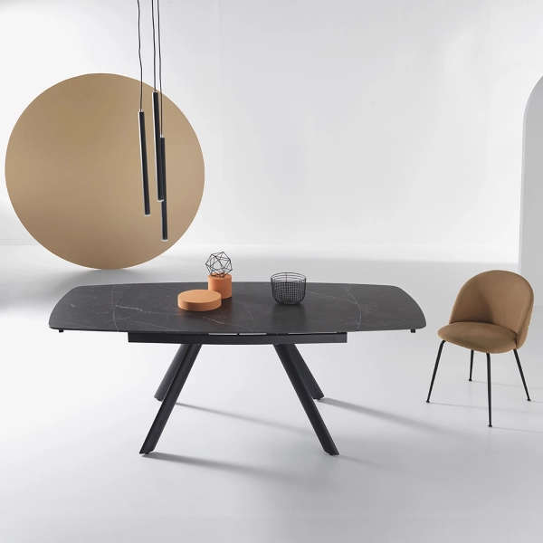 Mesa moderna TERENCE extensible a 210 cms con base de metal y tapa Efecto Mármol Negro