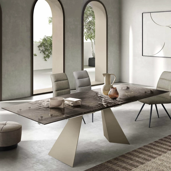 Mesa extensible WATERS 240 cm con base de metal Beige y tapa de cristal Bronce