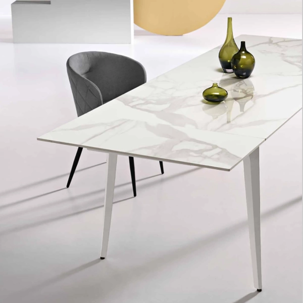 Mesa FELIX piedra efecto mármol blanco extensible hasta 240 cm