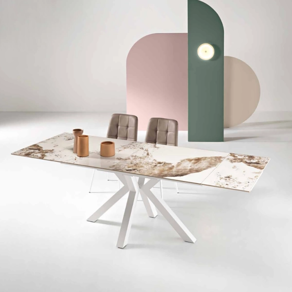 Mesa extensible hasta 240 cm en Pandora SKY efecto piedra mármol